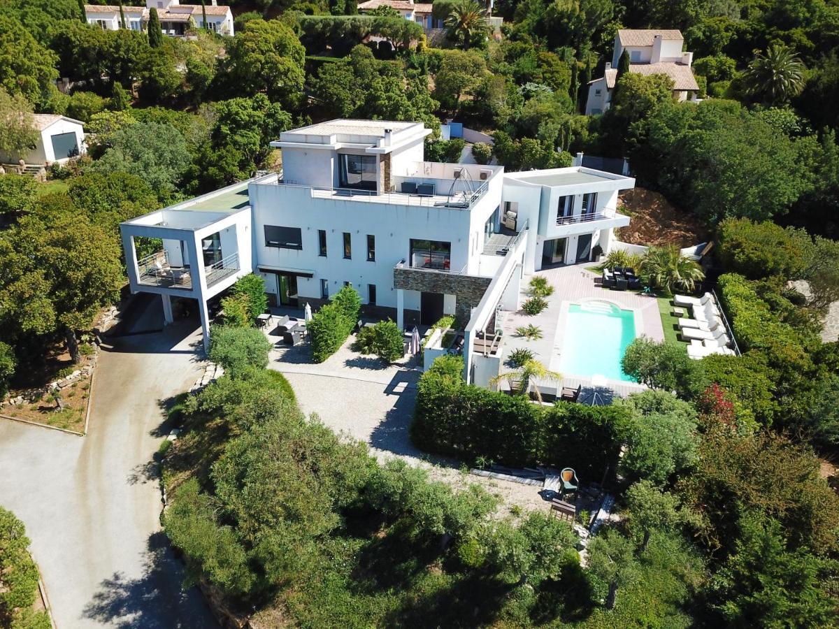 Villa Louancelie B&B キャバレール・シュル・メール エクステリア 写真