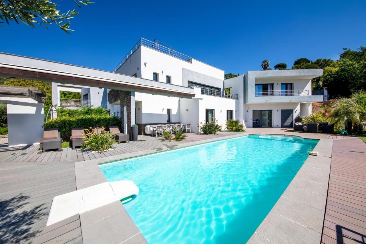 Villa Louancelie B&B キャバレール・シュル・メール エクステリア 写真